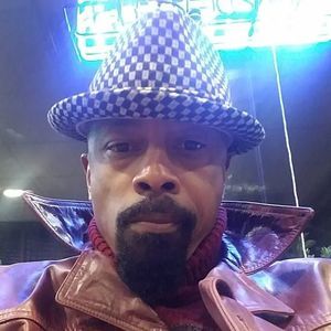 Meet your Posher, Derrick